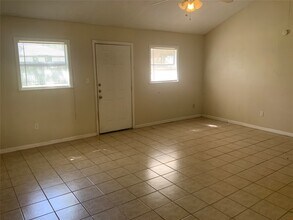 4906 Monteith Dr in Spring, TX - Building Photo - Building Photo