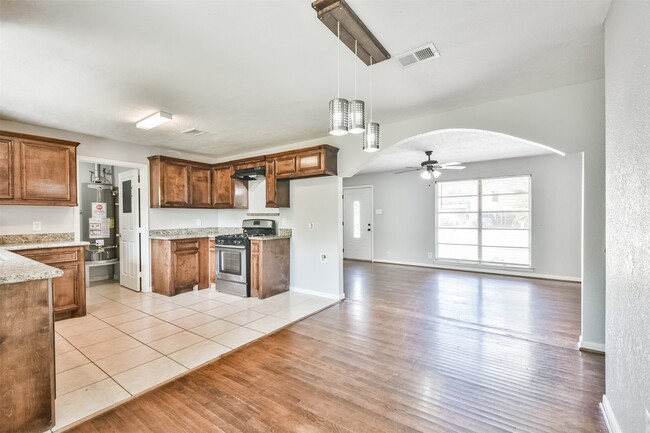 property at 7106 Pinetex Dr