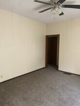 123 N Clarence St in Wichita, KS - Building Photo - Building Photo