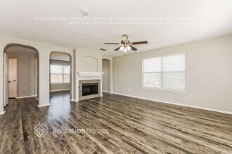 621 Aqua Dr in Little Elm, TX - Foto de edificio - Building Photo