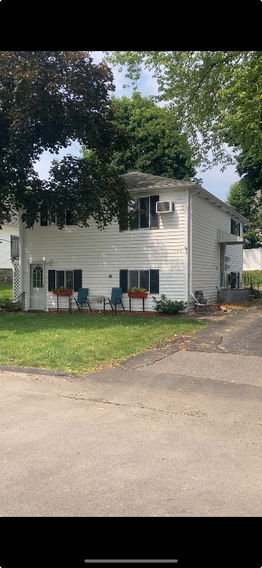 128 Sunnyside St