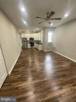 1470 N 52nd St in Philadelphia, PA - Building Photo