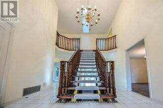 69 King's Cross Ave in Richmond Hill, ON - Building Photo - Building Photo