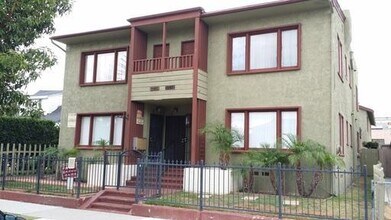 1536-38 Locust Ave in Long Beach, CA - Building Photo - Interior Photo