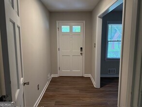 110 Marilyn Dr E in Fayetteville, GA - Building Photo - Building Photo