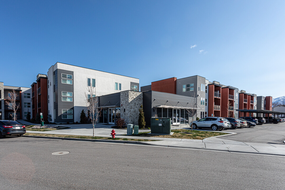 West Square Condominiums in Clearfield, UT - Building Photo