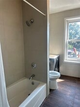 197-13 Jamaica Ave in Queens, NY - Building Photo - Building Photo