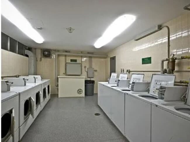 1455 Commonwealth Ave in Boston, MA - Building Photo - Building Photo