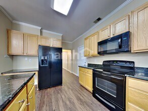 2738 Seastrand Ln in Mount Pleasant, SC - Foto de edificio - Building Photo