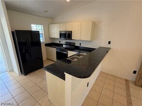 803 Meadow Rd in Lehigh Acres, FL - Building Photo - Building Photo