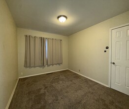 6215 Independence St in Park City, KS - Building Photo - Building Photo