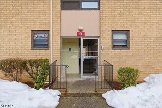 401 Us Highway 22 in Plainfield, NJ - Building Photo - Building Photo