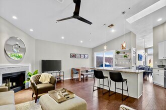 8828 E Riviera Dr in Scottsdale, AZ - Building Photo - Building Photo