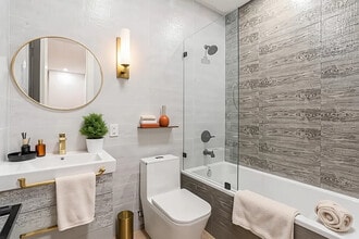 68 Hawthorne St, Unit 2 in Brooklyn, NY - Foto de edificio - Building Photo