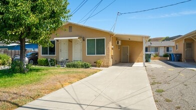 342 Brown St in Vacaville, CA - Building Photo - Building Photo