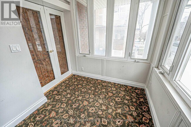 263 Brock Ave in Toronto, ON - Building Photo - Building Photo