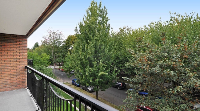 property at 1848 W 3rd Ave