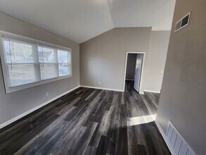 7000 John Adams Way in Louisville, KY - Building Photo - Building Photo