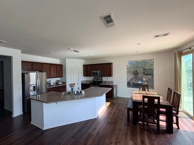 1119 Laguna St in Perris, CA - Building Photo - Building Photo