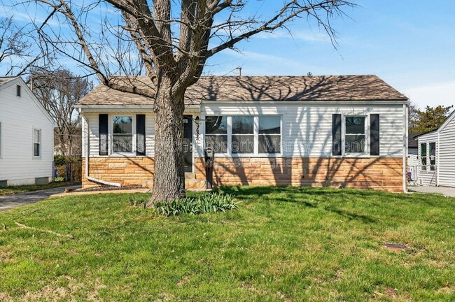 9625 Theodosia Ave in Overland, MO - Building Photo - Building Photo