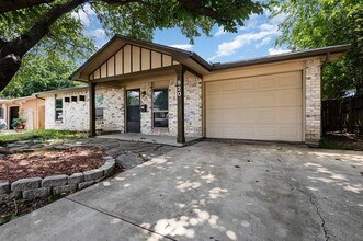 920 Ashwood Dr in Lewisville, TX - Building Photo - Building Photo