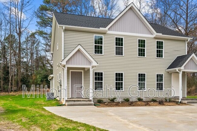 121 Laura Ln in Lillington, NC - Building Photo - Building Photo