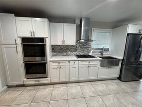 173 Brooklyn Ave in Huntington, NY - Building Photo - Building Photo