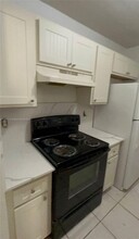 10080 Twin Lakes Dr, Unit 10080 in Coral Springs, FL - Building Photo - Building Photo