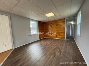 30 Park Dr in Canaan, ME - Building Photo - Building Photo