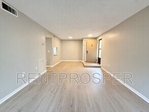 3290 S Semoran Blvd in Orlando, FL - Building Photo - Building Photo