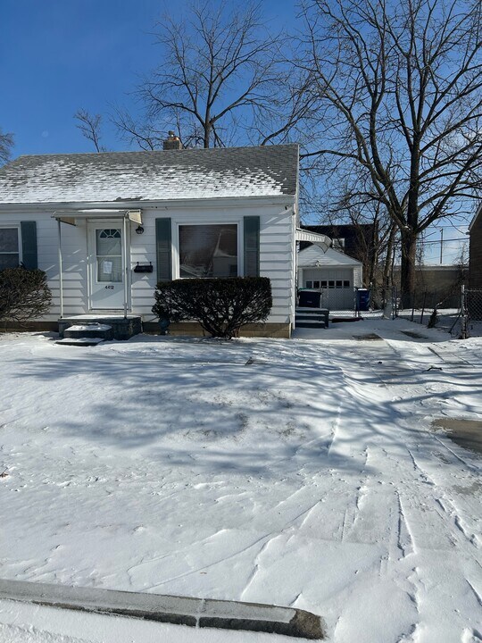 4412 Packard Rd in Toledo, OH - Building Photo