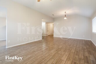 8607 Sorrel Meadows Dr, Unit 1322-A in Tomball, TX - Building Photo - Building Photo