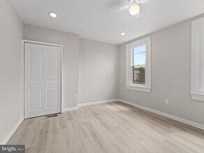 3010 Emerald St in Philadelphia, PA - Building Photo - Building Photo