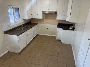 6502 Foster Bridge Blvd, Unit D in Bell Gardens, CA - Building Photo - Building Photo
