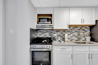 2300 N Ocean Blvd in Myrtle Beach, SC - Building Photo - Building Photo