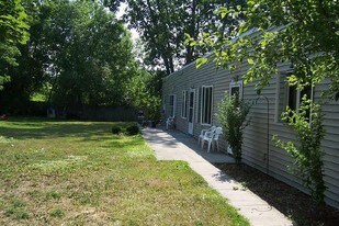 27 Clinton St in Geneva, NY - Building Photo