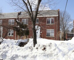 2212 40th St NW in Washington, DC - Building Photo