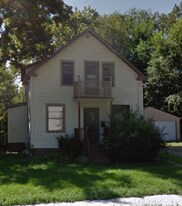 1016 Grignon St in Green Bay, WI - Building Photo