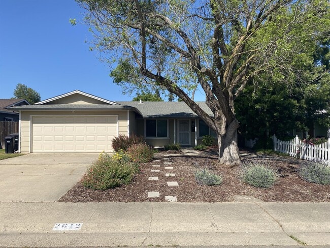 property at 2612 Mackinaw Way