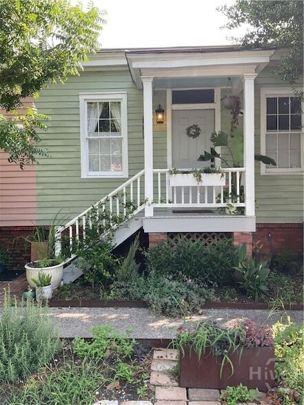 524 E Charlton St in Savannah, GA - Building Photo