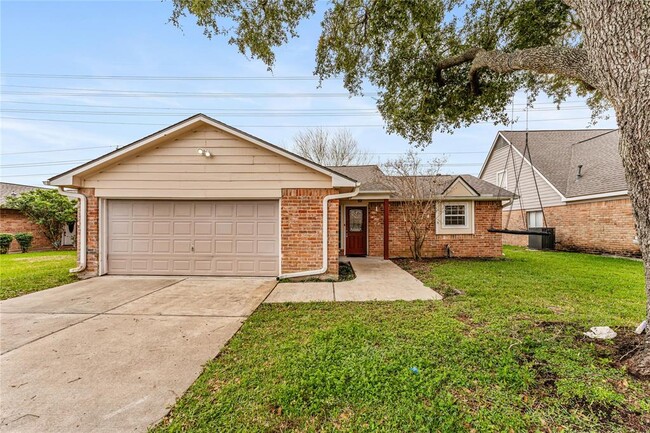 3118 Windmill St in Sugar Land, TX - Building Photo - Building Photo