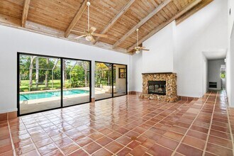 9405 Dundee Dr in Wellington, FL - Building Photo - Building Photo