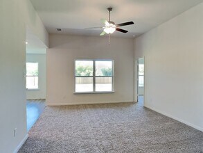 112 Banjo Trl in Newark, TX - Building Photo - Building Photo