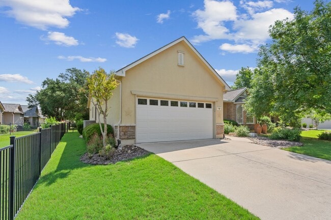 102 Teacup Cove in Georgetown, TX - Building Photo - Building Photo