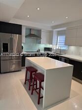 5001 Collins Ave, Unit # 15A in Miami Beach, FL - Building Photo - Building Photo