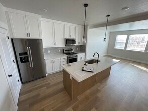 44 S Tungsten Wy in Vineyard, UT - Building Photo - Building Photo