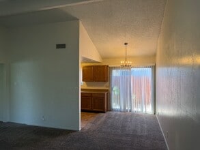 9211 Dalewood St in Stockton, CA - Building Photo - Building Photo