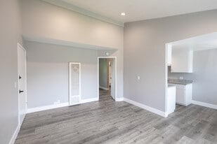 San Buena Ventura in Ventura, CA - Building Photo