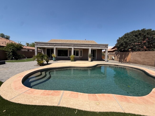 property at 21977 E Calle de Flores