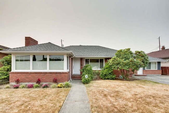 property at 5009 28th Ave S
